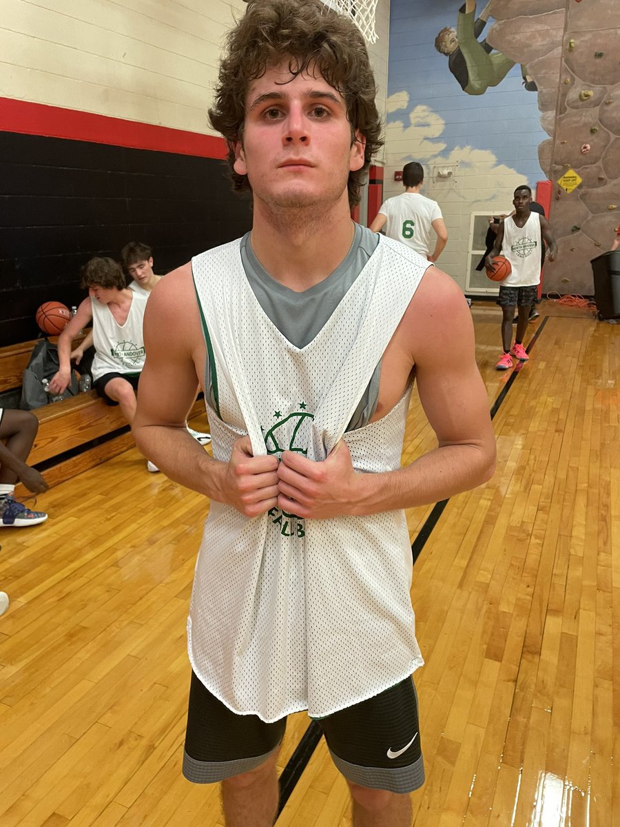 NAfallball's tweet photo. Week 6 CO PLAYERS OF THE WEEK
CONNOR GIBSON- Billerica 24 points 5 assists 5 boards 3 steals &amp; 22.0 GSS and CEDRIC RODRIGUEZ-Burlington 24 points 3 assists 7 rebounds 1 block 1 steal 23.7 GSS. WELL DONE BOYS https://t.co/knUf7P4bNd