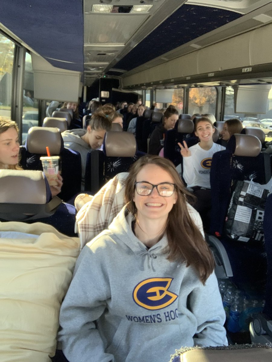 Here we go!!!! <a href="/UWECWhockey/">Blugold Women’s Hockey</a> wheels up!!!!!