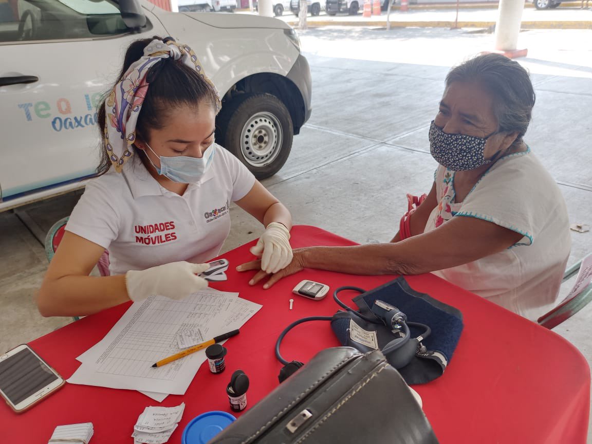 Durante nuestra jornada de salud en el municipio de Santa María Jalapa del Márquez hemos otorgado a sus familias 184 servicios gratuitos de salud que sin duda representan un gran apoyo a la economía y tiempo de nuestros paisanos.