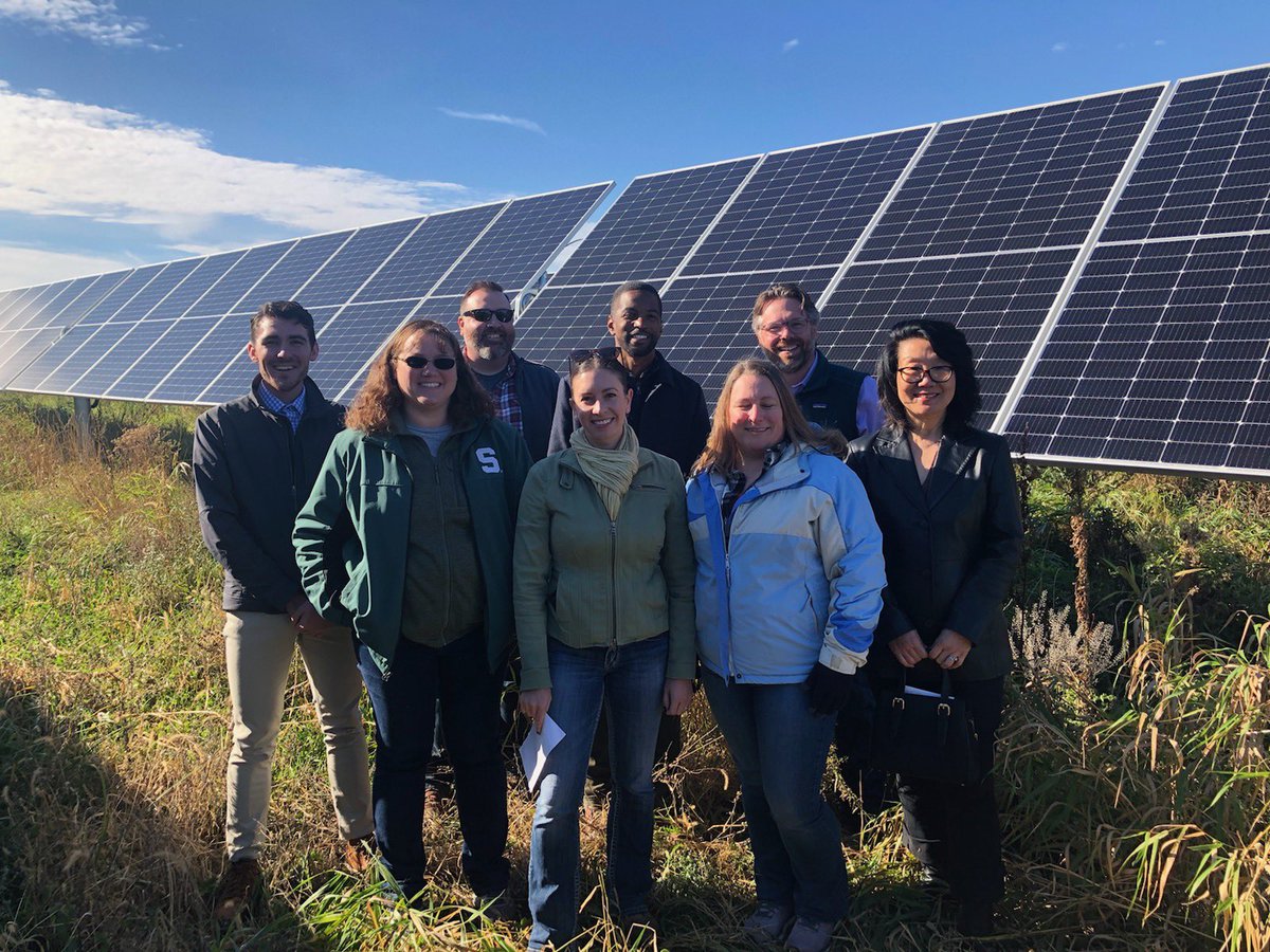 Checking out the power coming from the sunny fall skies in Shiawassee County with <a href="/MichiganPSC/">MI Public Service Commission</a> staff Nate, Jing, April, Gretchen, and Mike and fellow commissioners <a href="/DanScripps/">Dan Scripps</a> <a href="/_TPhillips_/">Tremaine Phillips</a>
