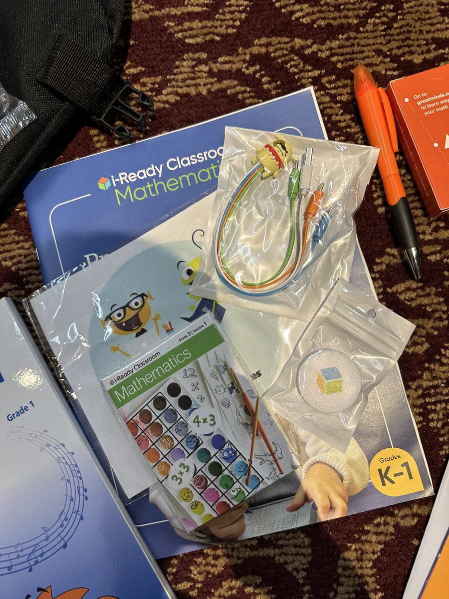 Rissizzle's tweet photo. This right here is my #swag ! Thank you @iReady and @Casio_USA for the resources and swag! #vendorlove @AMTNYS https://t.co/je3y6hVFAX