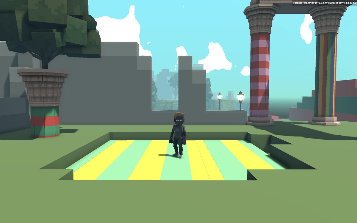 Slipslo60645697's tweet photo. @TheSandboxGame 🍓 #GucciVault in  #TheSandbox https://t.co/NWiHgXRP0d