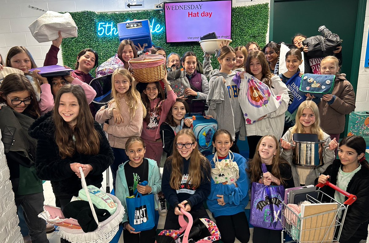 MrsBocian's tweet photo. "Anything, but a Backpack" Day meets STEAM day all on a half day. https://t.co/OWAzVY4oVb