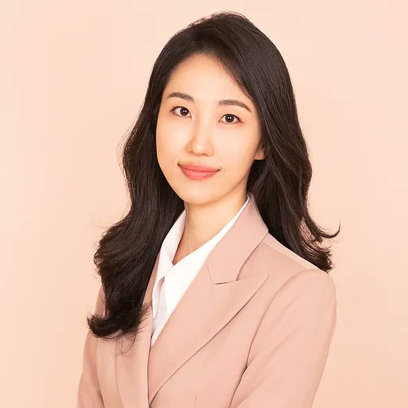 Meet <a href="/ahra_ko/">Ahra Ko 고아라</a> (ahrako.org)--she explores the ways that motivations shape social cognition + behavior across cultures, in social relationships, + w/in individuals (e.g., wellbeing). She also has very cool data on how people think about diversity!

She's on the market!