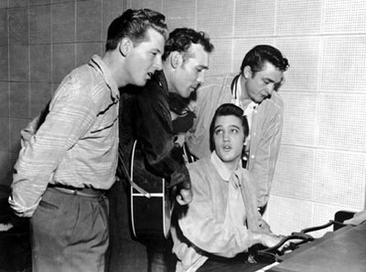 The Million Dollar Quartet reunited at last. RIP Jerry Lee Lewis - thank you for the amazing music and memories. We'll miss you.
#jerryleelewis #RIP #Elvis #MillionDollarQuartet