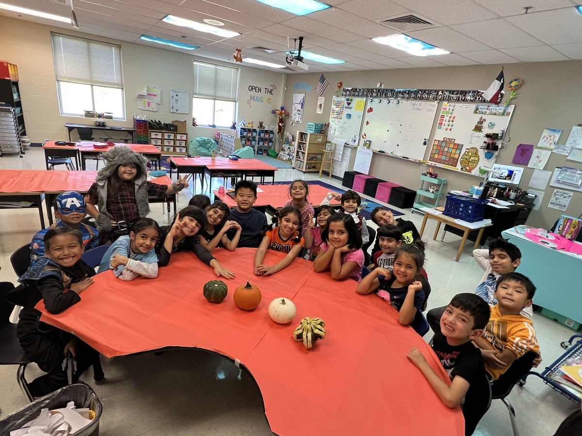 FabulouslyFirst's tweet image. What a fun, fun day! Pumpkin Patch Day in first grade was a success! 🎃 We did pumpkin math with place value, reading and writing with nonfiction, and science by exploring our pumpkins and then making them “explode”! It was truly a day to remember! 🤩🎉👻 @NISDFields @NISD