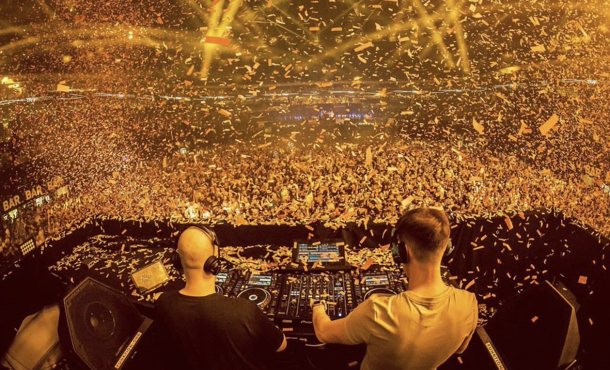 bryankearney's tweet photo. All set for tomorrow’s massive Transmission Festival in Poland 💪🇵🇱 @JOCofficial @UnitedMusicPRG
Catch us live below 🔽🎥https://t.co/SI7xvZqoC7
#key4050 #tmpl22 https://t.co/y35kC8IDgM
