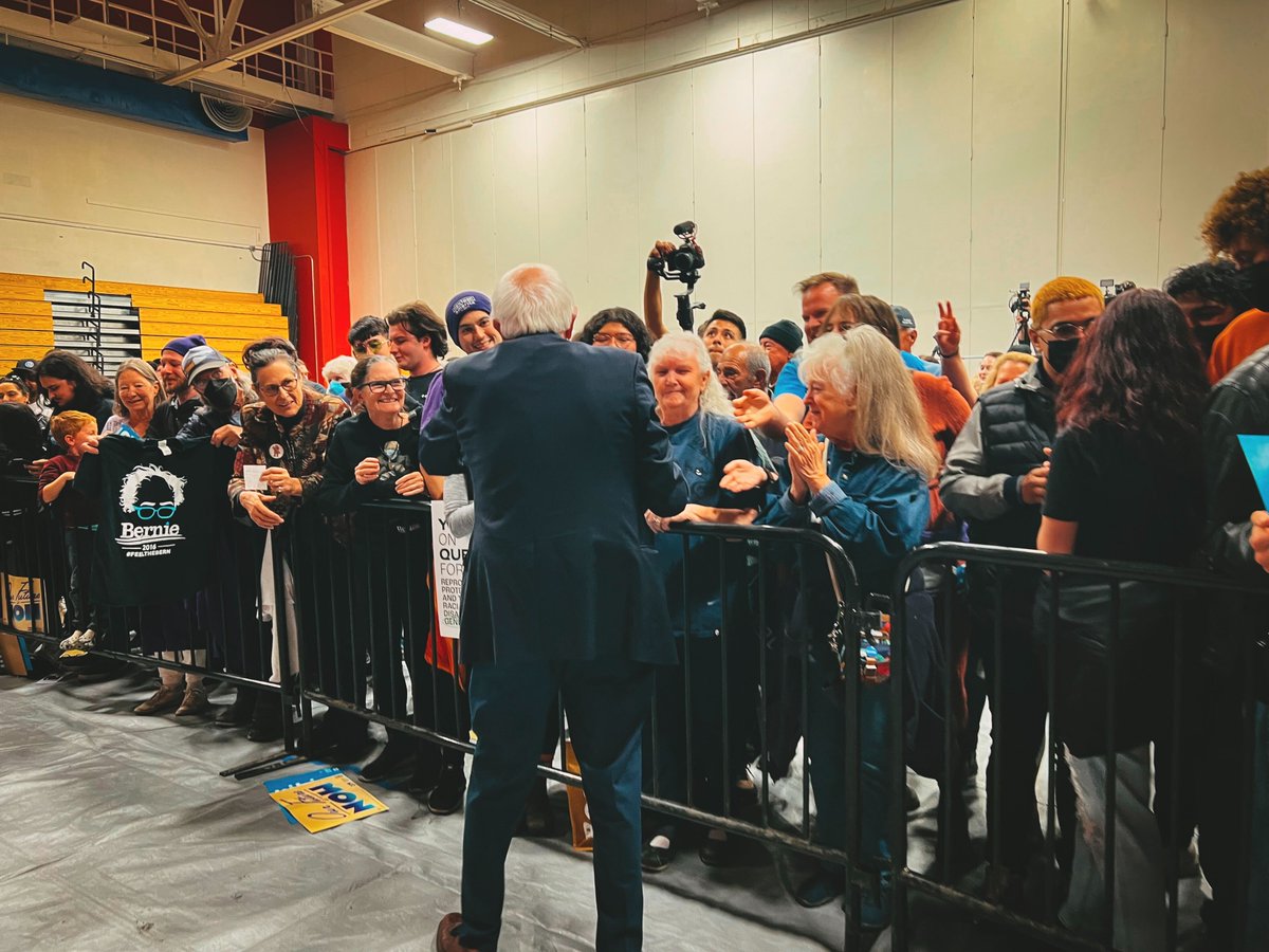 BernieSanders's tweet photo. If we stand united, if we stand together and take on the big money interests and the unprecedented level of corporate greed in America, there is nothing, nothing that we cannot accomplish. THANK YOU RENO! https://t.co/lP175jsh0z