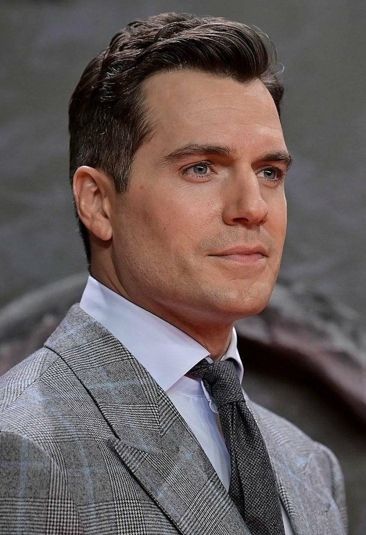 Henry Cavill e Eiza Gonzalez vão estrelar filme de espionagem do