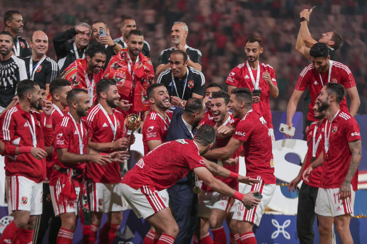 AlAhly's tweet photo. الفرحة مستمرة 😍😍

#يلا_يا_اهلي https://t.co/O2hFjd8SQf