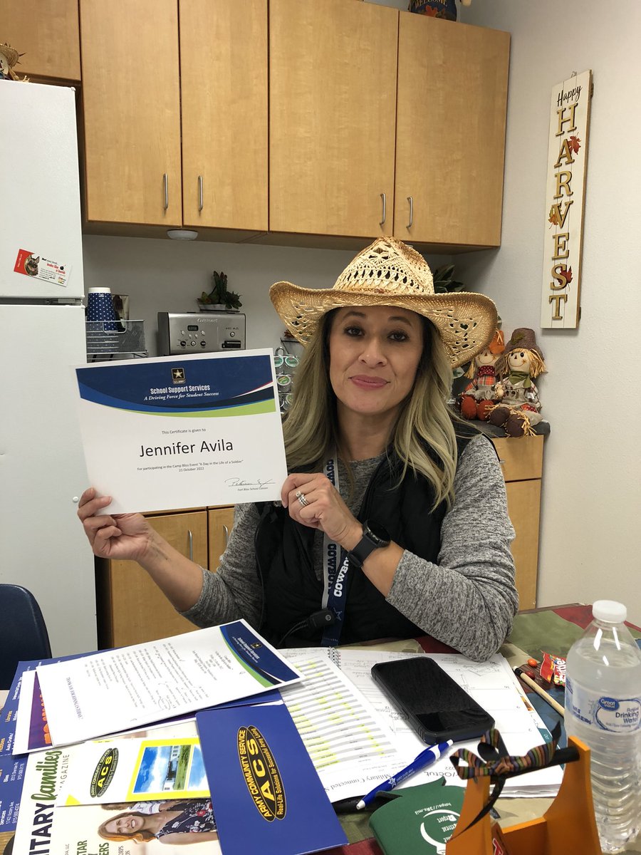 John Drugan’s principal Ms.Avila saying a great big “yeehaw” to the Military families. Thank you to all the staff that takes care of our families. #jds #TeamSISD #proudprincipal #dragonstrong