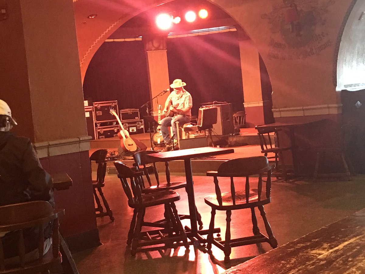 mhertting's tweet photo. Nothing like a fermented beverage and live music at Memorial Union. Never disappoints. https://t.co/eiZTb1dKxs