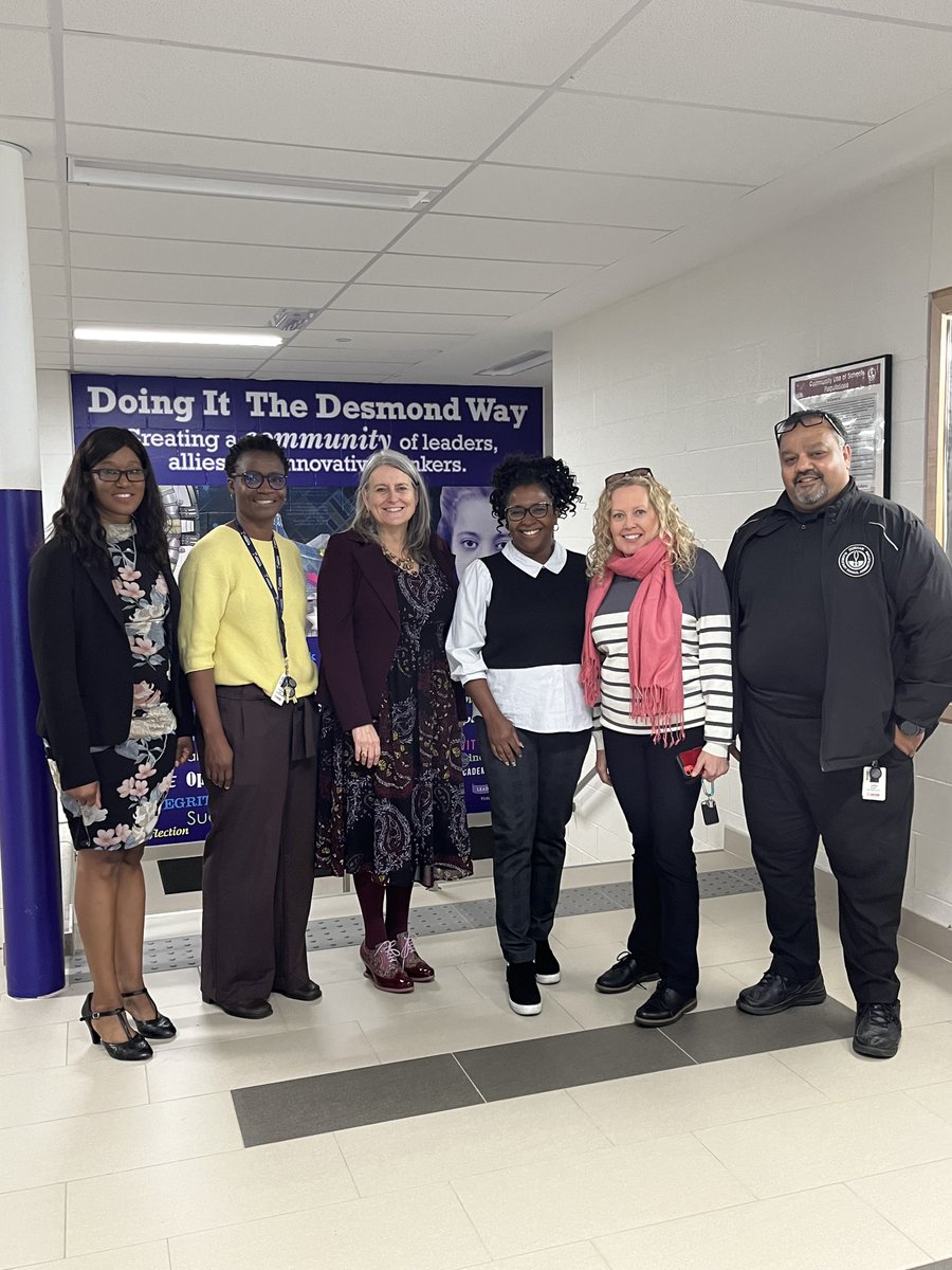 DDSBSchools's tweet photo. @violadesmondps had the pleasure of hosting @MPPBarnes, Director of Education, Norah Marsh, Superintendent Georgette Davis and Trustee @Kate_Bird today. Thank you Principal Syed and VP Jackson-Stewart for introducing us to your amazing staff and inspiring students! https://t.co/vlPPGnR7GZ