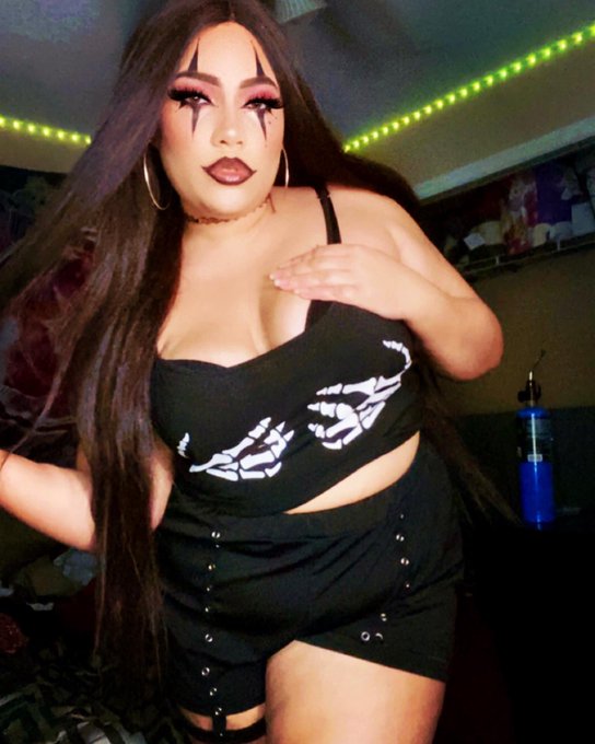 Whooo me?? I&rsquo;m just clownin around 🤡🥵😝 I love this look! Will be releasing a hot video with this look<a href="/tag/model"class="tags"><span>#model</span></a><a href="/tag/thick"class="tags"><span>#thick</span></a><a href="/tag/of"class="tags"><span>#of</span></a><a href="/tag/sellers"class="tags"><span>#sellers</span></a><a href="/tag/onlyfans"class="tags"><span>#onlyfans</span></a><a href="/tag/onlyfan"class="tags"><span>#onlyfan</span></a>