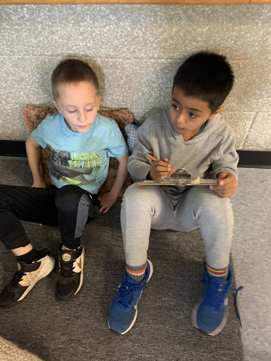 mrs_meloche's tweet image. Fun math problems today with Halloween solvemoji in 2/3M. Working together to try and solve the missing numbers. #problemsolvingfun @D_M_Eagle