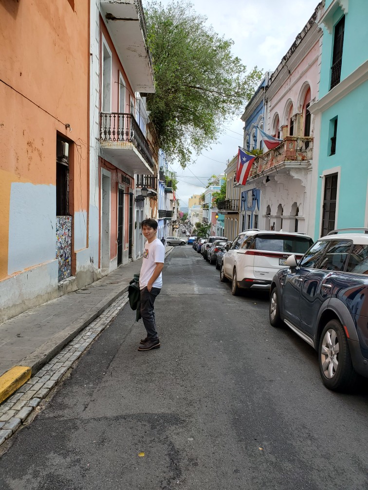 Messing around in Old San Juan 😌