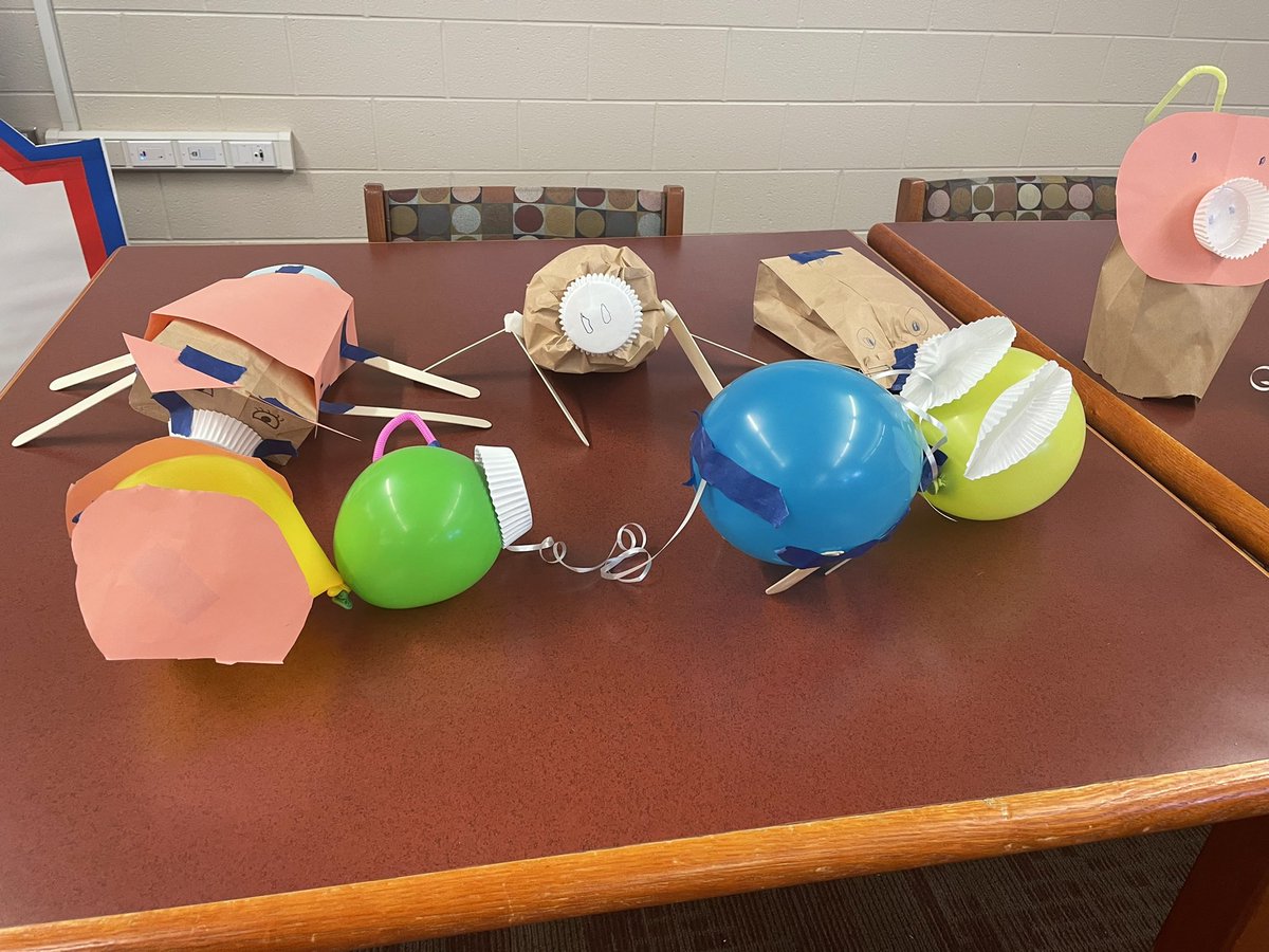 NancyCravey's tweet image. @strange_natalie and I got to spend the day with our amazing GCS SLMCs! We started the day with a fun STEM challenge, had lots of rewarding conversations and shared great ideas on how #GCSLibrariesEngage students.