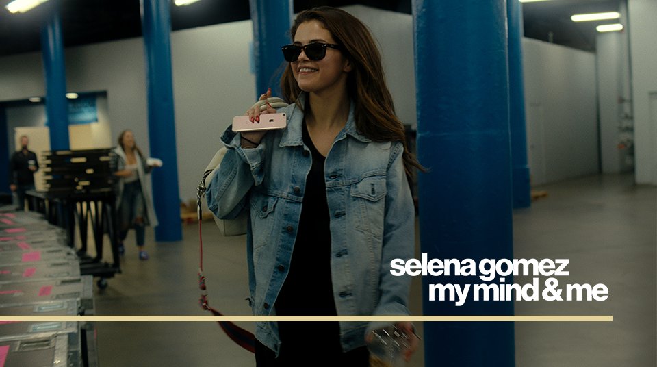 “We started in 2016 with a totally different vision with what we were gonna create. And life happened. And a lot of things in my life got flipped upside down.” - @SelenaGomez Revival Tour 2016 #MyMindAndMe apple.co/MyMindAndMe--