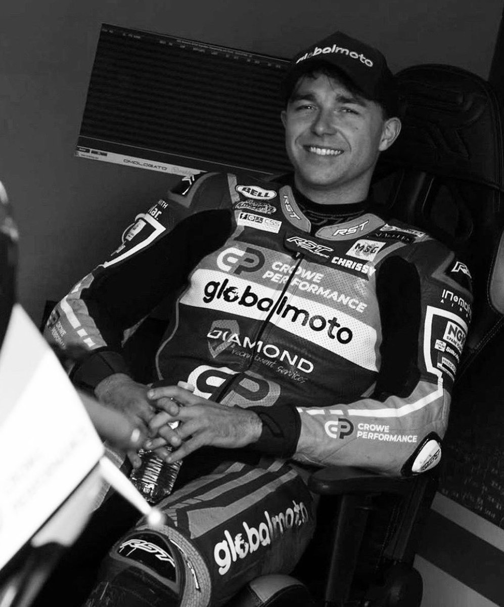 A beautiful service today for a beautiful soul. 

“Chrissy would want us all to chase our dreams and live our lives to the full. We must carry on our own journeys, because I guarantee when we see him again, he’ll be asking us all about it.”

<a href="/DomHerbertson/">Dominic</a> 👌🏻💙🧡💖