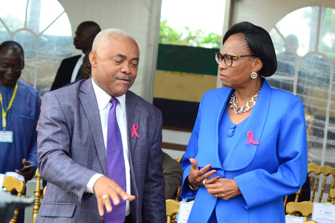 Smndong's tweet photo. Dans le cadre associatif, j'ai participé avec d'autres au lancement de la campagne du programme Gabon-Égalité en ma qualité de Secrétaire Général de la @MCOyeck .
#continuons #mco1957 #oyeck https://t.co/sdwZaIcEPp