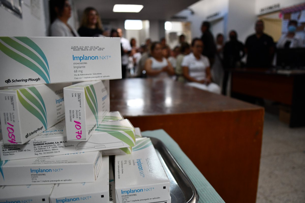 SSeguridadJal's tweet photo. A través del trabajo conjunto de nuestra #DIGPRES con @saludjalisco y el Hospital General de Occidente, 63 mujeres privadas de la libertad recibieron dispositivos anticonceptivos libre y voluntariamente, promoviendo y respetando su derecho a la salud reproductiva.👭👩⚕️🩺 https://t.co/jPqBJPm1vF