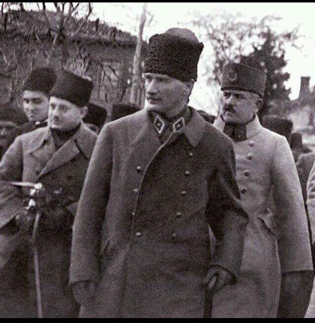 jetkin78's tweet photo. Türkiye Cumhuriyeti mesut, muvaffak ve muzaffer olacaktır.

29 Ekim Cumhuriyet Bayramımız Kutlu olsun. #29EkimCumhiyetBayramımızKutluOlsun https://t.co/VZlXgoCyUU