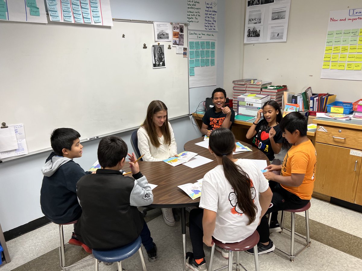 Ms_vanDoren's tweet photo. Many thanks to ⁦@eschof_pawling⁩ ‘s 8th graders who helped us with guided reading today! https://t.co/7NZqgOCIkq