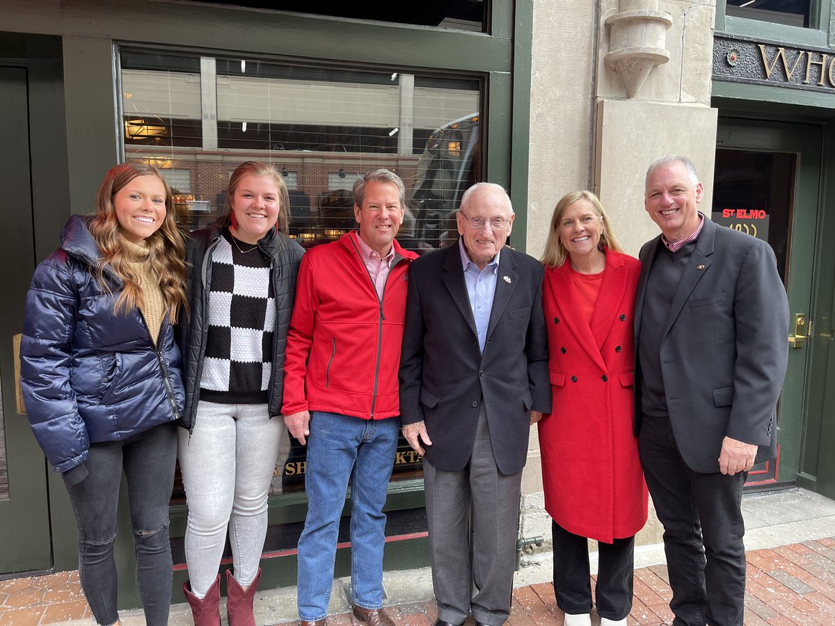 GovKemp's tweet photo. Please see our family’s statement on Coach Vince Dooley’s passing. https://t.co/suD4BdCJMb