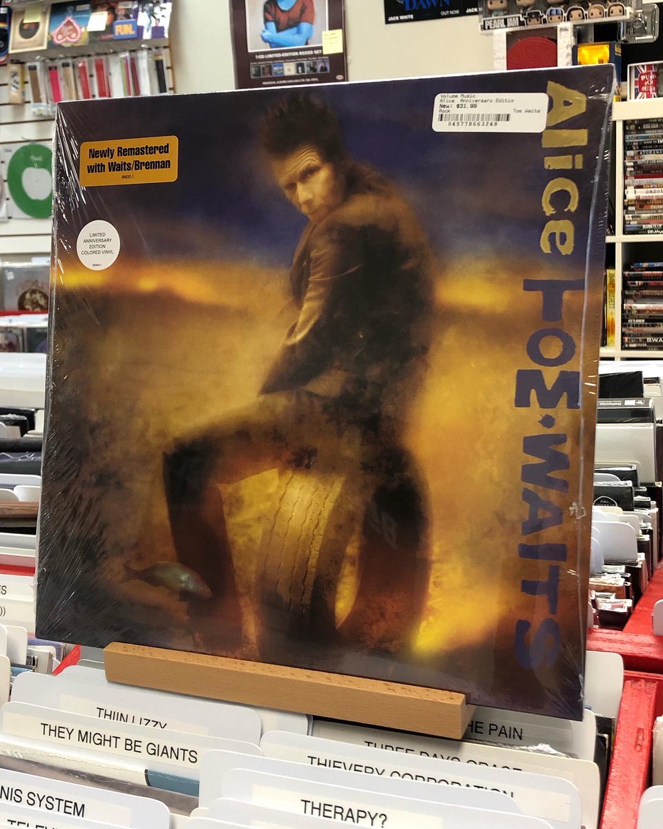 VolumeMusic1's tweet photo. Some more releases for #newmusicfriday !
#records #recordcollection #recordcollector #recordstore #recordplayer #recordshop #vinyl #vinylcollection #vinylcommunity #vinyladdict #vinylrecords #vinyllover #indie #indiestore #indoerecordstore #guidedbyvoices #tomwaits #coolio #aqua https://t.co/hKrddgaE1R
