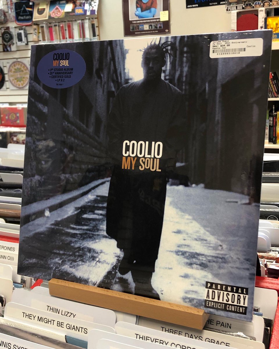 VolumeMusic1's tweet photo. Some more releases for #newmusicfriday !
#records #recordcollection #recordcollector #recordstore #recordplayer #recordshop #vinyl #vinylcollection #vinylcommunity #vinyladdict #vinylrecords #vinyllover #indie #indiestore #indoerecordstore #guidedbyvoices #tomwaits #coolio #aqua https://t.co/hKrddgaE1R