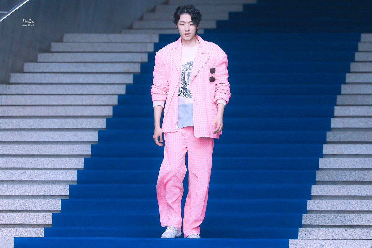 LSYLOOKS_'s tweet photo. #SUNGYEOL #이성열 #성열 https://t.co/bJvygdAwXd