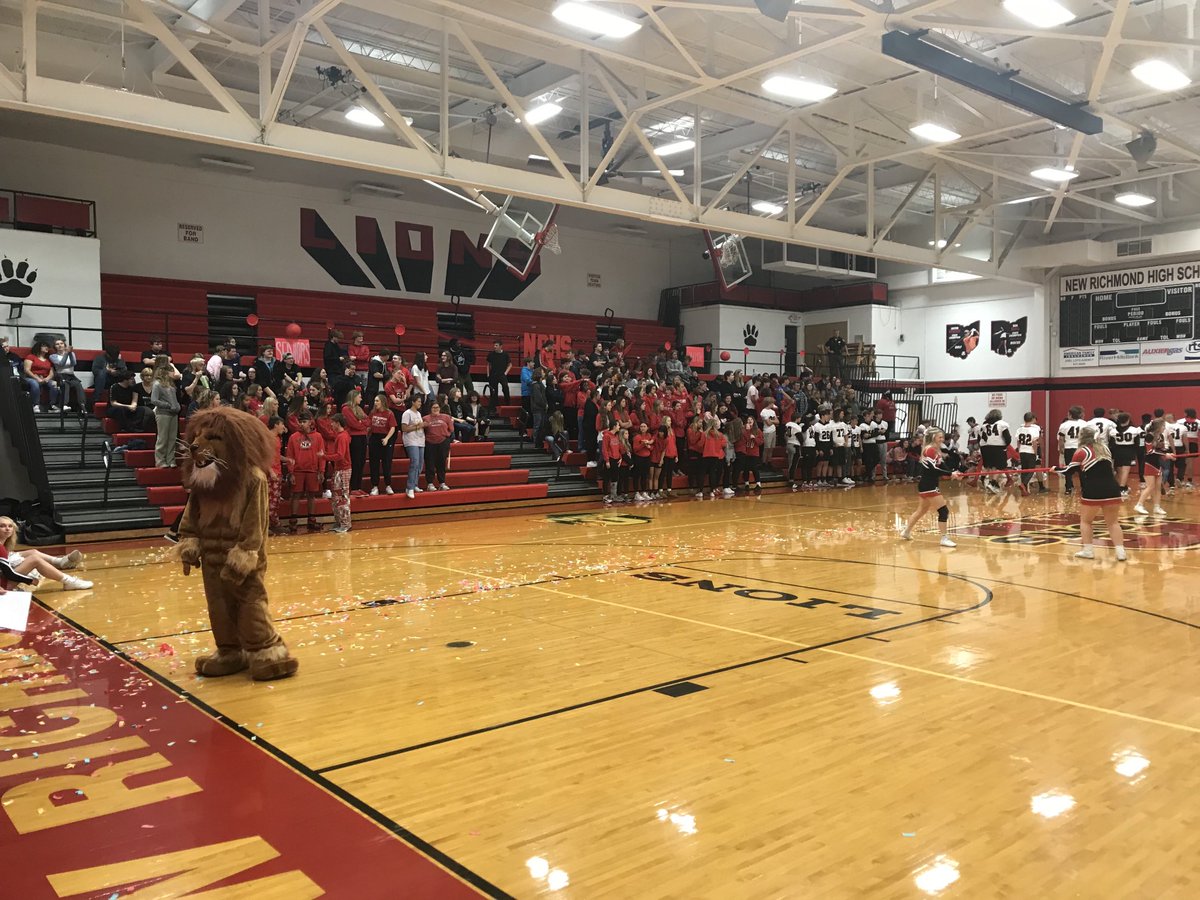 Awesome job by our cheer team organizing our pep rally to send off our football team into the playoff and girls cross country team to the regionals! Our cheerleaders do an awesome job! Thank you! Great job by our NR Lion students!
