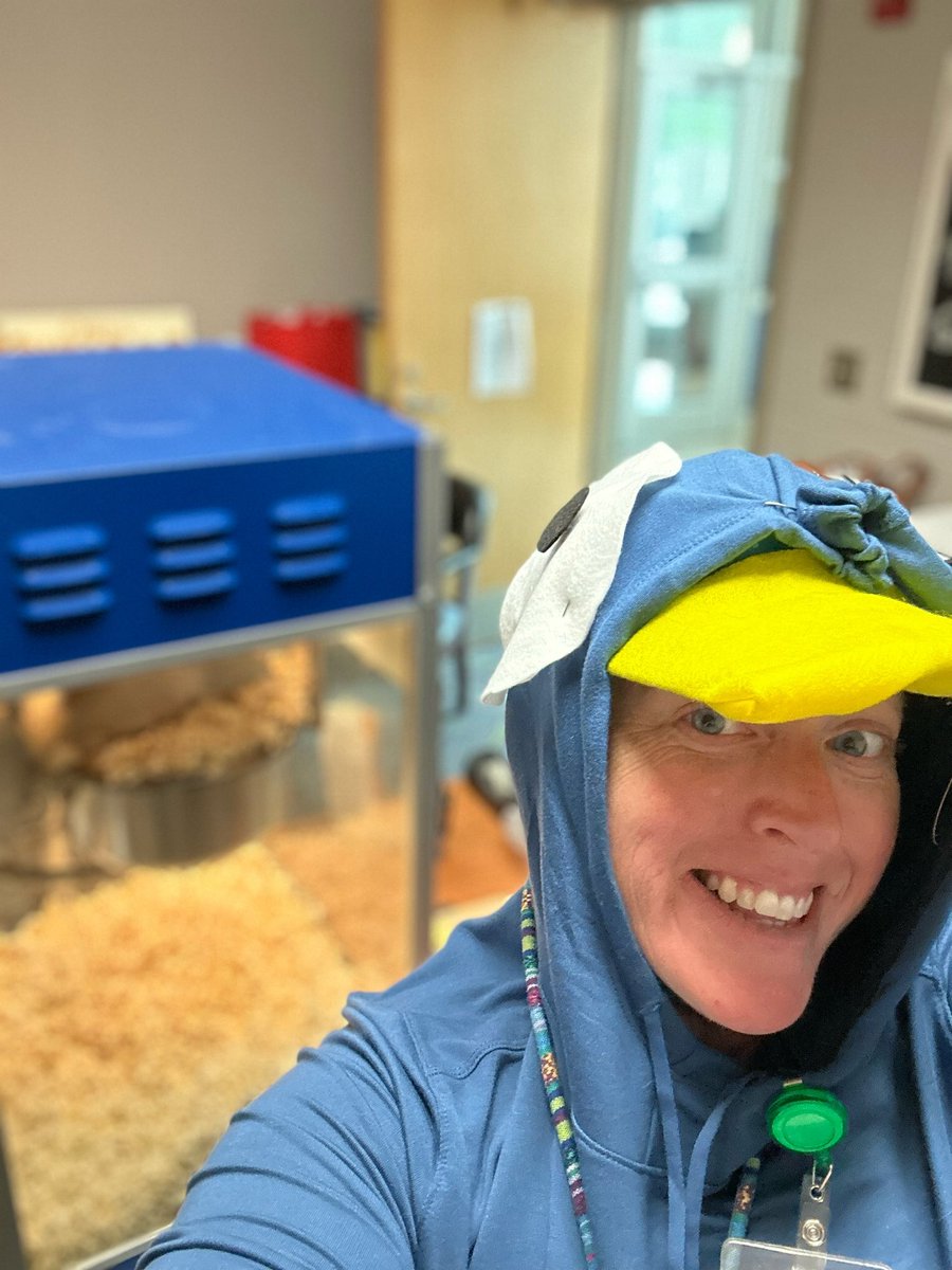 Just a Pigeon making popcorn for kids who showed UP! #everyminutematters <a href="/TobiasExplorers/">Tobias Elementary</a>