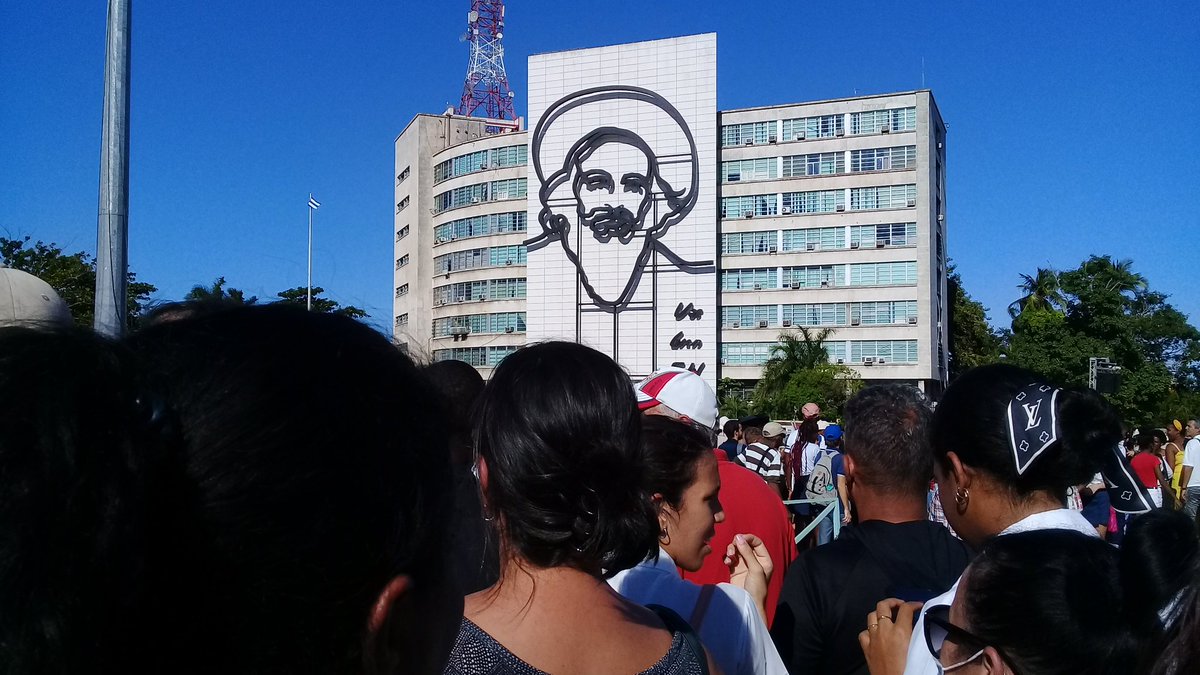 MariaCedeno21's tweet photo. Camilo vive en su pueblo. https://t.co/Qlc317zN2G