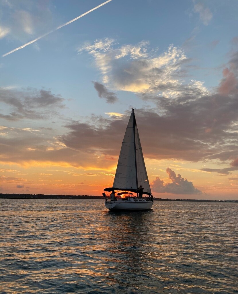 VisitTybee's tweet photo. Always take the sea-nic route. ⚓️⛵️ #VisitTybee [📸 @sailsavannah] 
.
.
.
#sunset #beachwaves #tybeeisland #tybeetime #crashingwaves #soakingupthesun #seanicroute #sailboat https://t.co/zSaACaZjd0