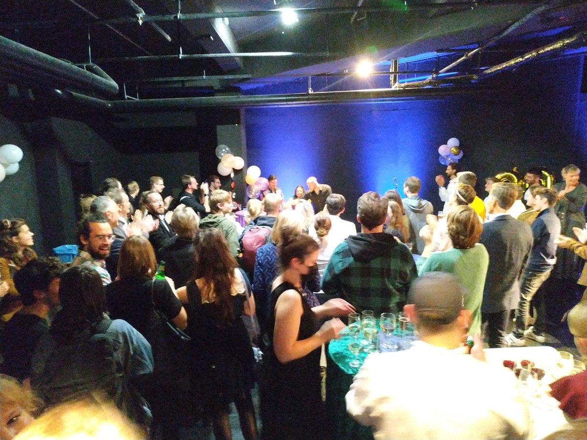 Herzlichen Glückwunsch zum 30-jährigen Bestehen, Jubiläum und gelungener Premiere liebes Oldenburger Uni Theater! Hat Spaß gemacht zuzuschauen und mit euch zu feiern 🎉