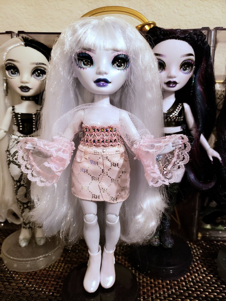 LisaStepUSA's tweet photo. Eliza in pink💗
#shadowhigh #rainbowvision #rainbowhigh https://t.co/sc32mdWPej
