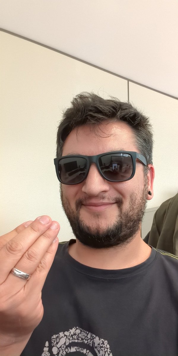 thebigkilly's tweet photo. @LuBrignoni @flordejunco X2 al concepto laboral https://t.co/Mj8tOHrpAY