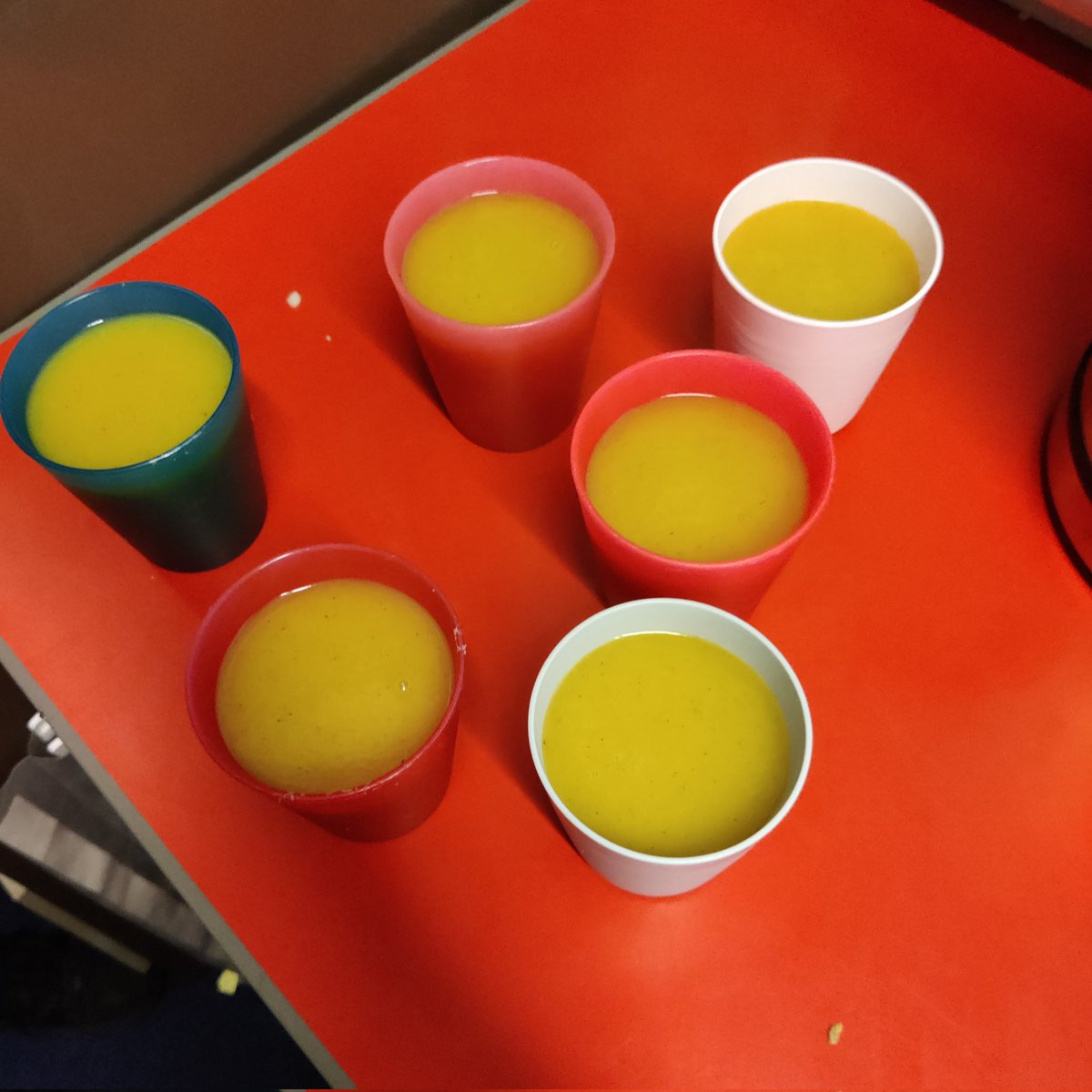 St_JosephsP6's tweet photo. Celebrating harvest making soup! #popefrancisfaithaward @stjosephsedin https://t.co/1AjZWxqHyk