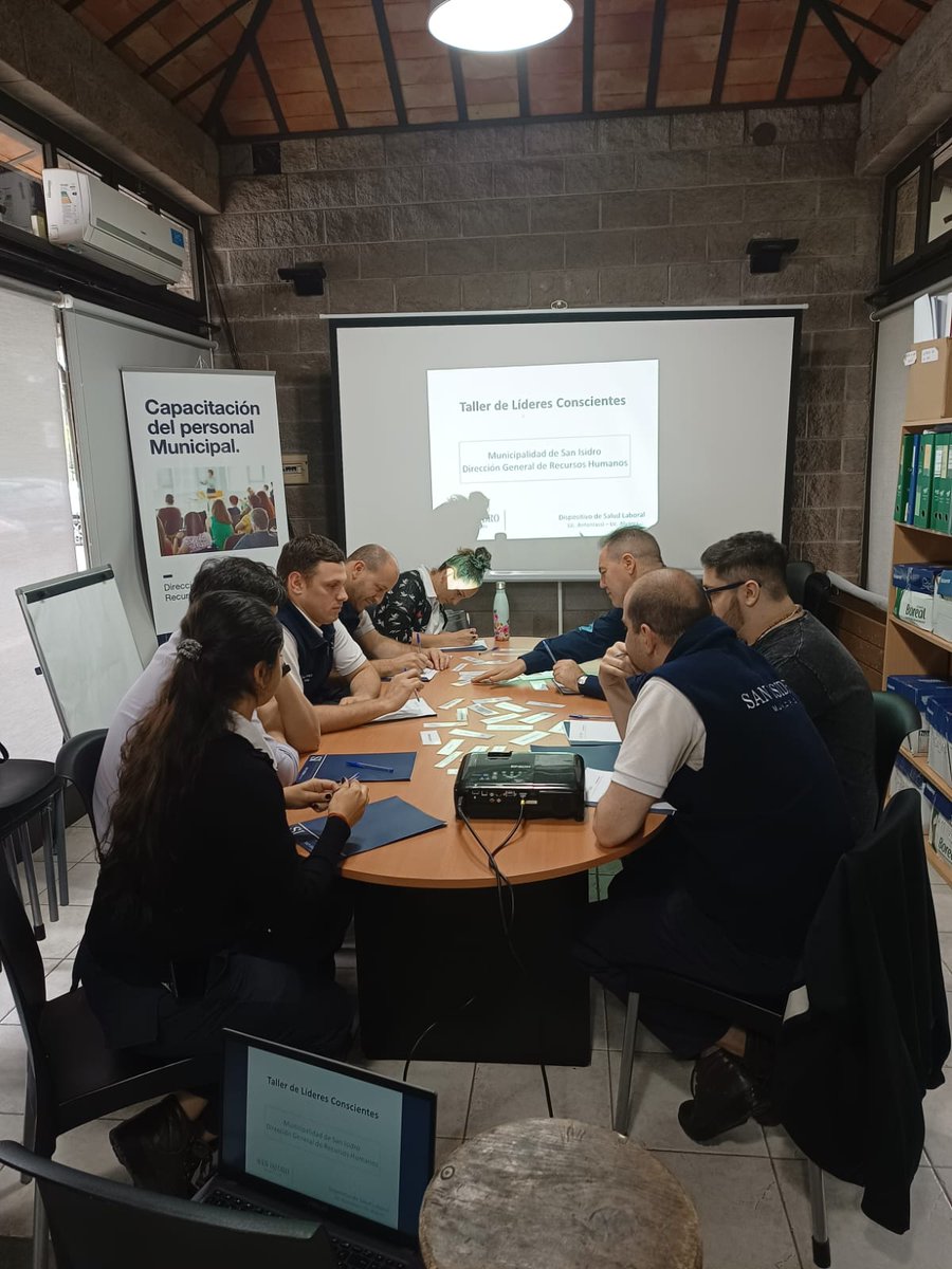 CyD_MSI's tweet photo. Taller de Liderazgo Consciente para personal superior del Centro de Operaciones Municipales de la Secretaria de Prevención Ciudadana, a cargo del Dispositivo de Salud Laboral. Excelente semana de trabajo! @gustavoposse @PosseMacarena @SanIsidroGob https://t.co/BBLrf237mY