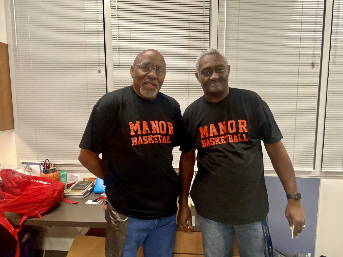 Learn how to take care of the people who REALLY keep your school in tact !!! FAMILY!! ONE MANOR 💯 Senior High cant function without the thankless labor of these two men of GOD. 🐎🔴⚫️