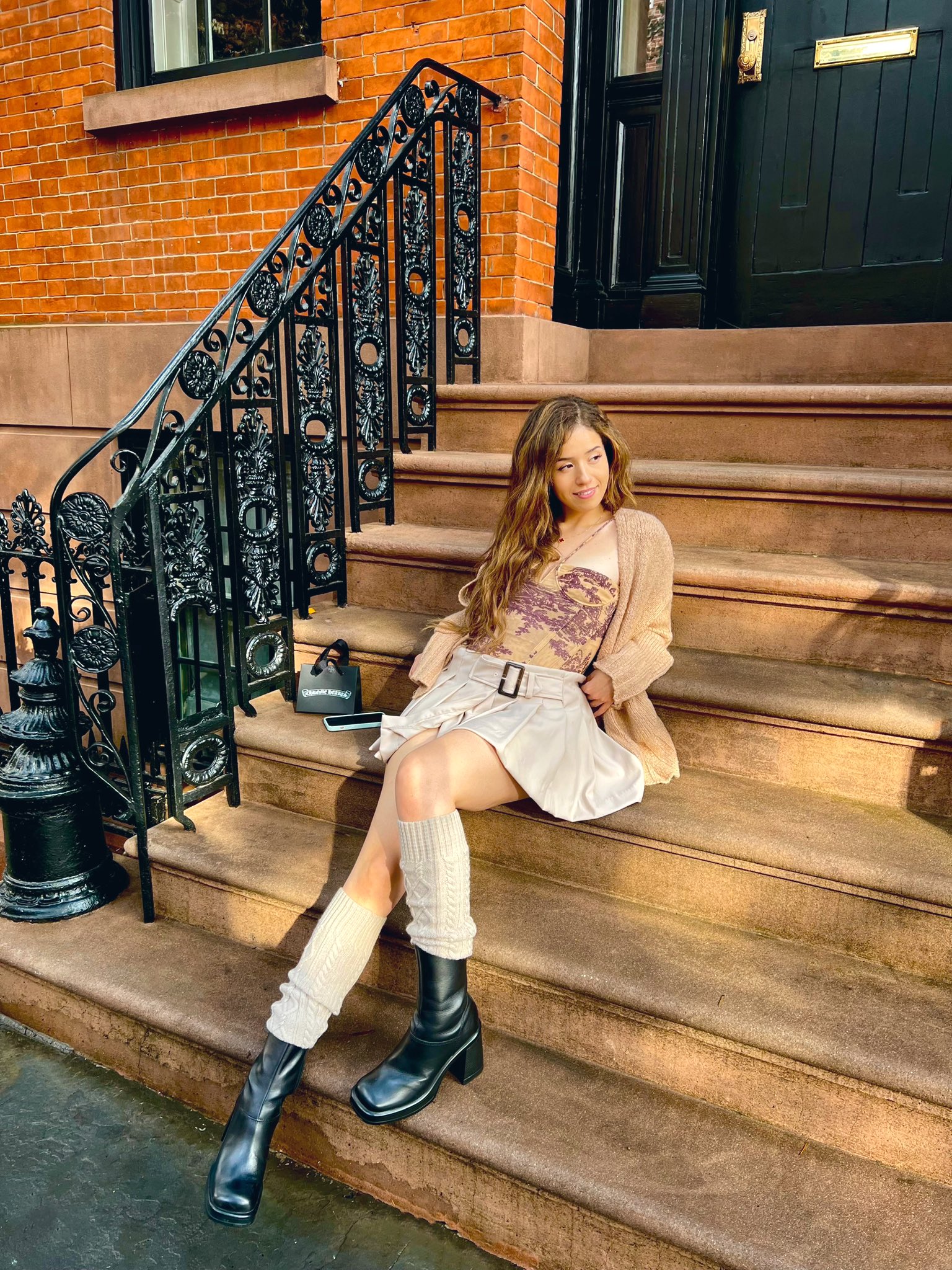 What'S The Deal With Pokimane'S New Outfit? - r2jr3cg
