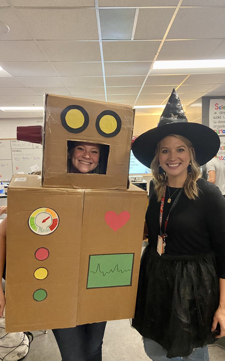 Red Ribbon Week/Halloween means fun costumes!! #CHS9Family