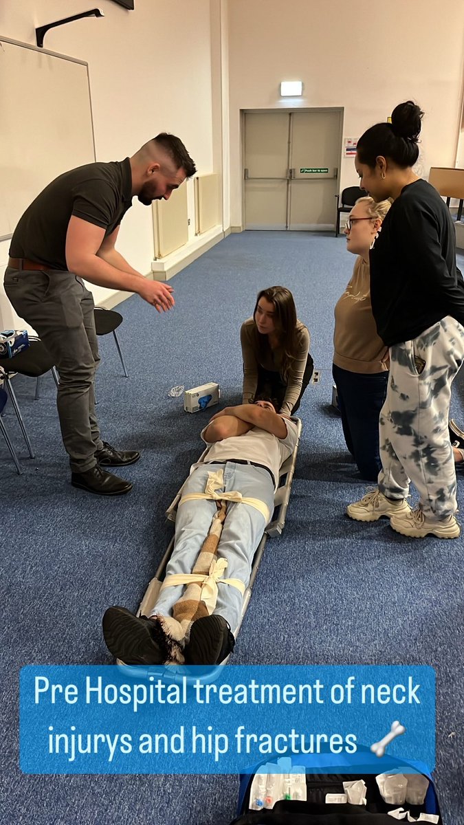 QUB_PHCEM's tweet photo. Had a great time last night at our first ‘Sim Club’ of the year 🚨
Huge thanks to Dylan and Amy at Critical Skill UK for taking us through some pre hospital emergency’s🚑 https://t.co/UycMX2zeC1