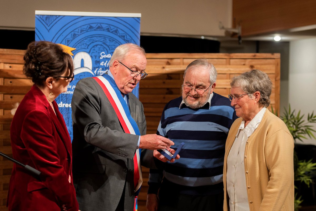 VilleArgenteuil's tweet photo. Argenteuil est riche de ses nombreuses associations :
ℹ️ https://t.co/2z6uHqbnpa
#Argenteuil #JoyeuxAnniversaire #SHAAP #association
#ArgenteuilIntensément https://t.co/PxXAKikt6d