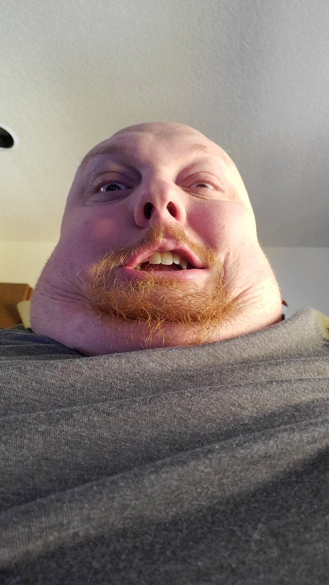 ABigFatGeek's tweet photo. Happy #FatFaceFriday y'all https://t.co/rFkZ40pYJg