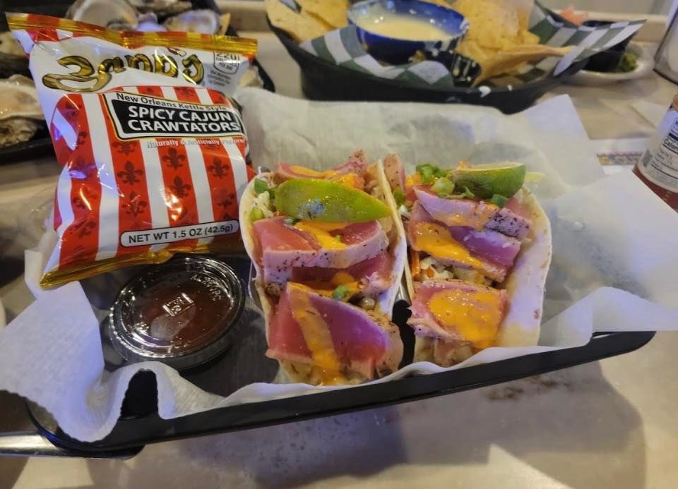 DeesHangout's tweet photo. Seared Ahi Tuna tacos, and it’s not even a Tuesday! ;) https://t.co/rLjueOBowb