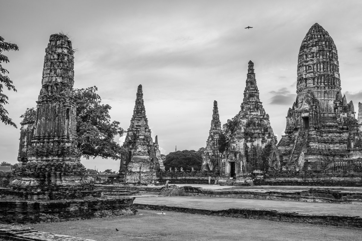 thailand-becausewecan.picfair.com/pics/016102859… The Thai Temple Wat Chai Watthanaram of Ayutthaya in Thailand Southeast Asia Stockphoto, commercial & advertising license Digital Download Professional Prints #Ayutthaya #Thailand #thai #thailandnews #thailande #amazingthailand #travel #reise #monochrome