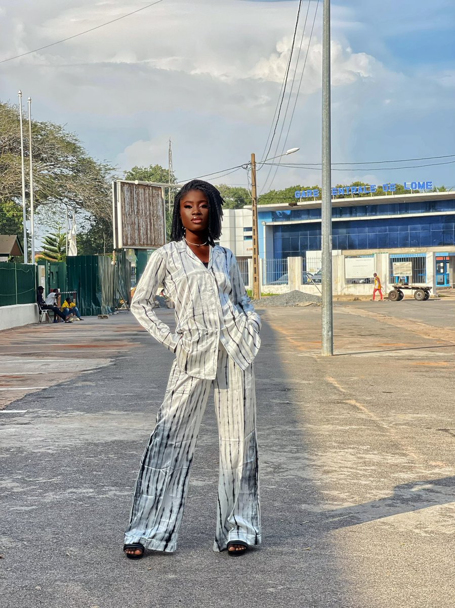 Samson_Feli's tweet photo. Ensemble Fiassi 👸🏾 by #samsonfeli
Disponible ici https://t.co/2TUm7Ed9AL
#TgTwittos #Abidjan #CIV225 #Benin #Cotonou #afronation #consommerlocal https://t.co/ldWy9egKOe