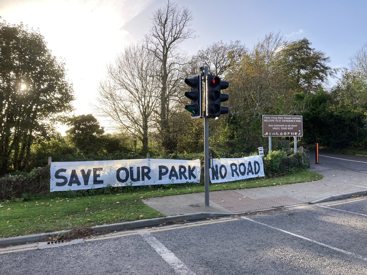 SaveStCats's tweet photo. Fair play to whoever installed this. Great work!
#stcatherinespark #savethepark #savestcatherinespark #noroadthroughourpark #leixlip https://t.co/sKZVEiOsAf